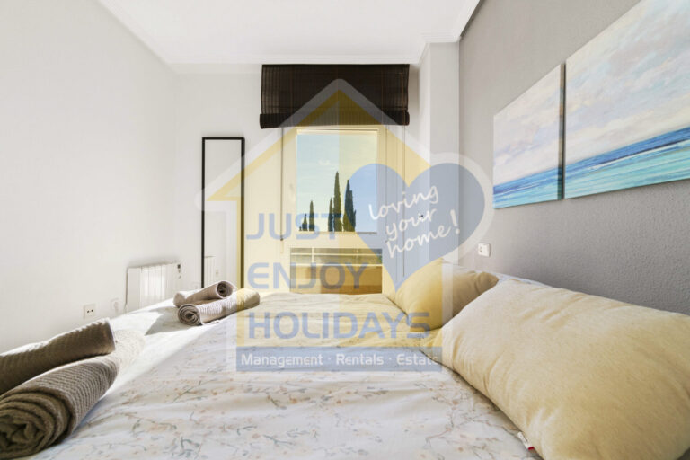 208_logo_Adelfs